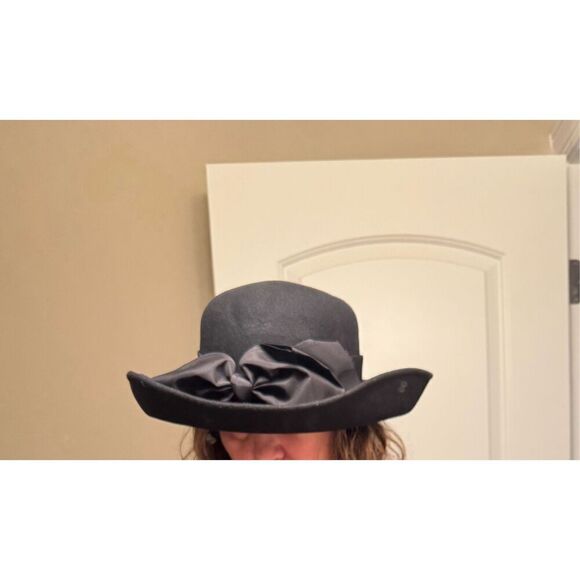 Vintage Bollman Hat Co. black doeskin felt wide brim wool hat with gathered ribb - Picture 2 of 13